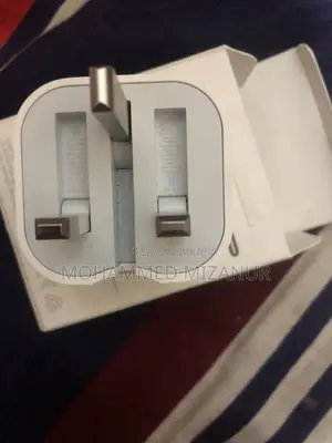 ফোন চার্জার
