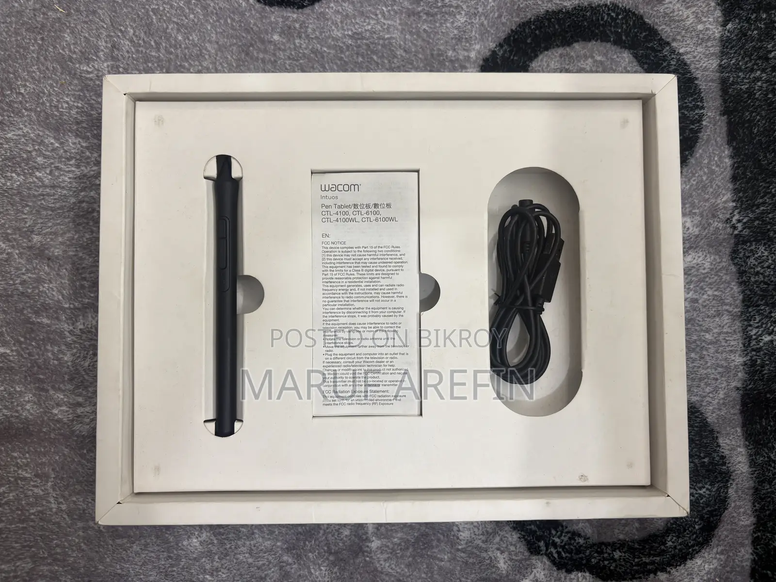 Wacom Intuos M CTL-6100 Graphics Tablet — BLACK | PRISTINE CONDITION