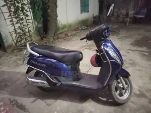 সুজুকি অ্যাক্সেস ১২৫ ২০২২ নীল