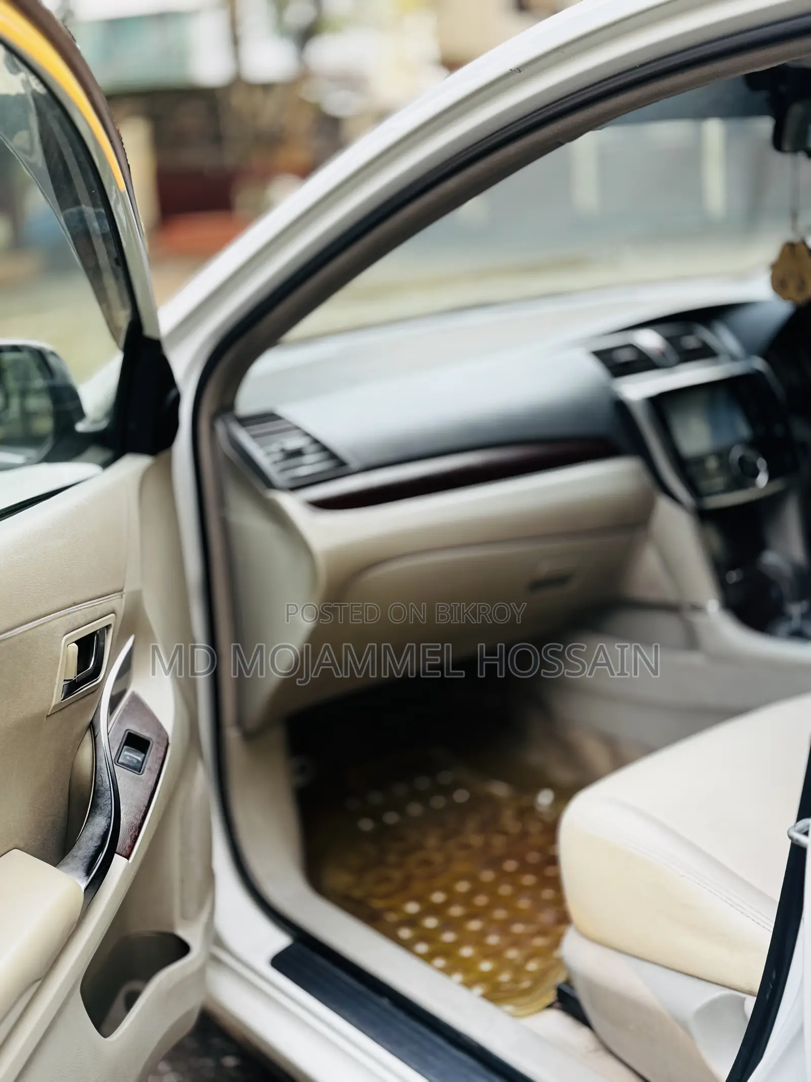 Toyota Premio 2011 White