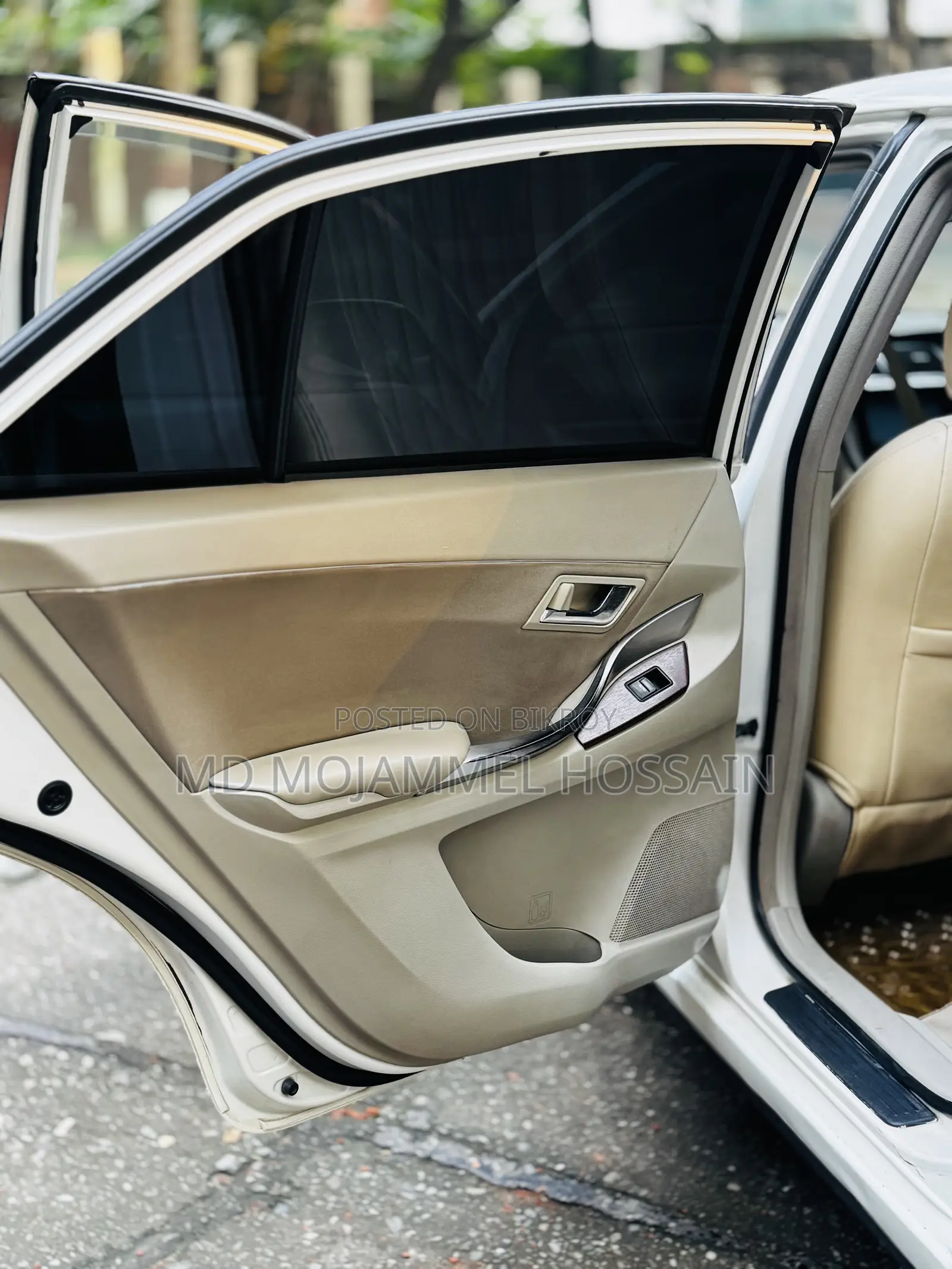 Toyota Premio 2011 White