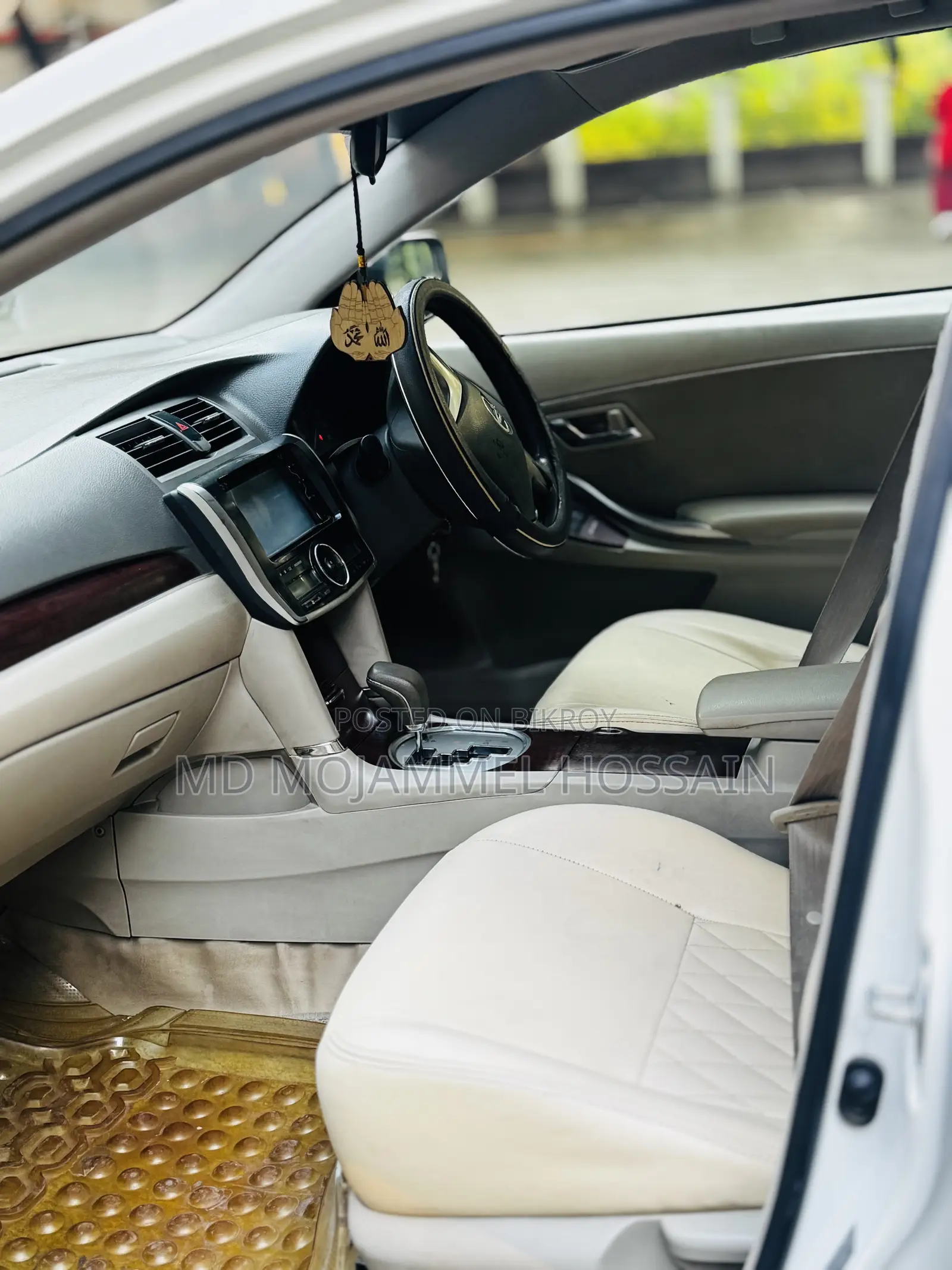 Toyota Premio 2011 White