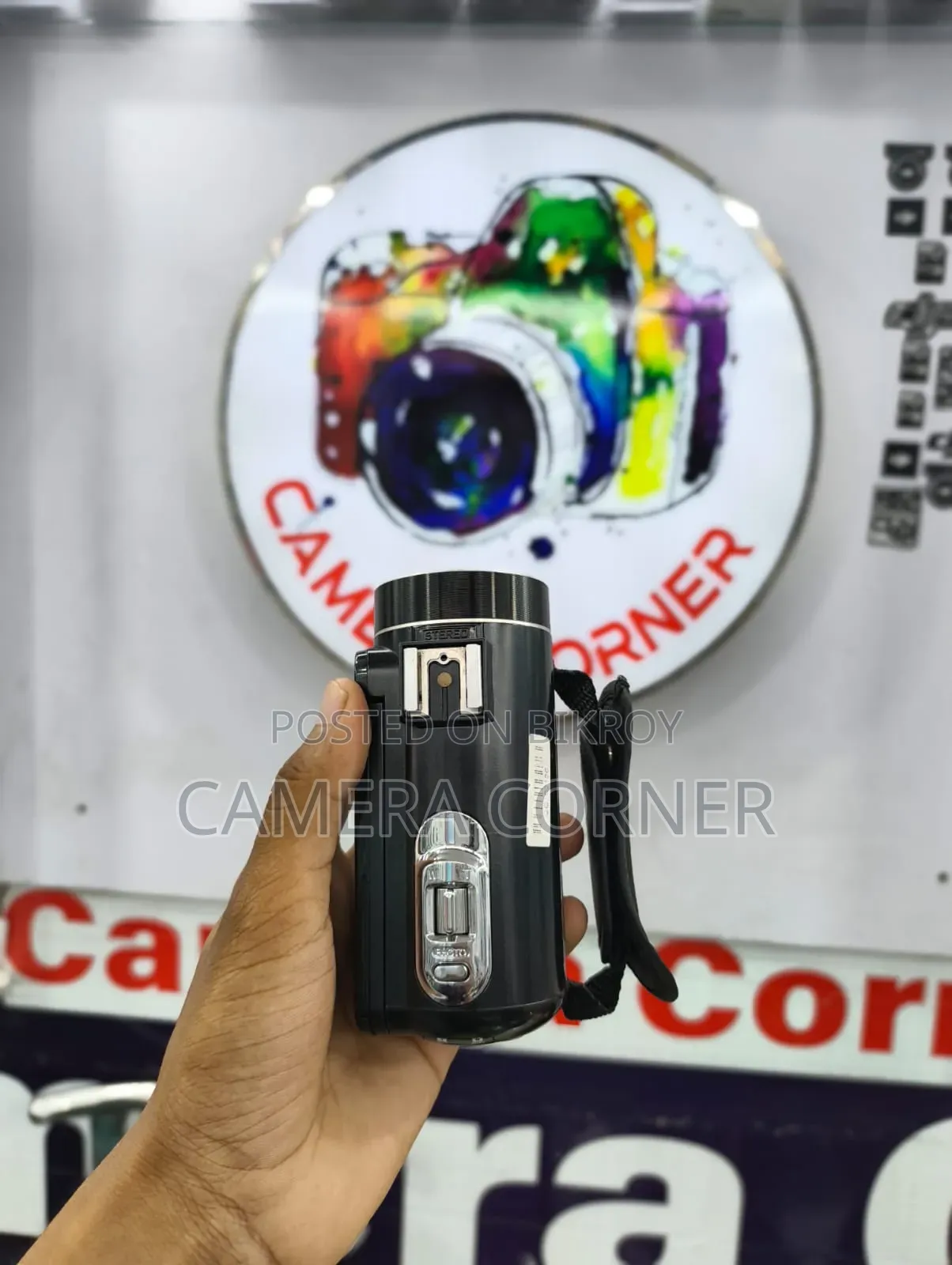 Portable HD Video Camcorder / Digital Camera