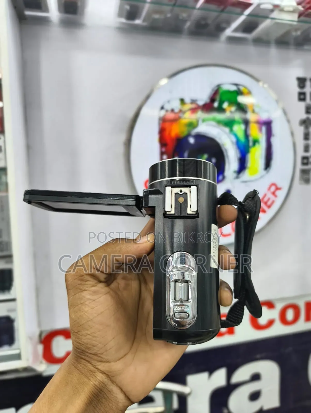 Portable HD Video Camcorder / Digital Camera