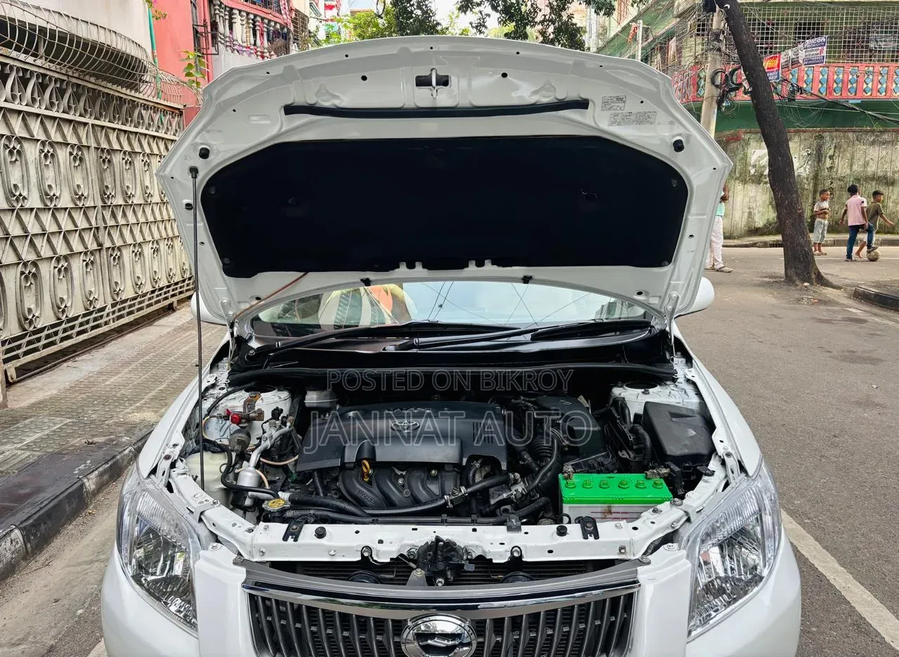 Toyota Axio 1.5 G 2WD 2012 White
