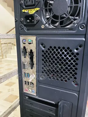 Desktop Computer Asus 8GB Intel Core i5 SSD 256GB