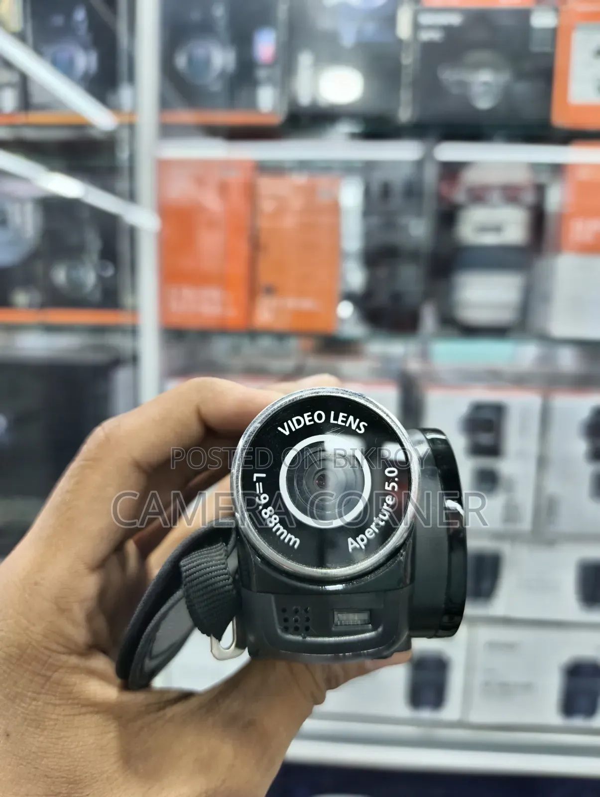 Portable HD Video Camcorder / Digital Camera