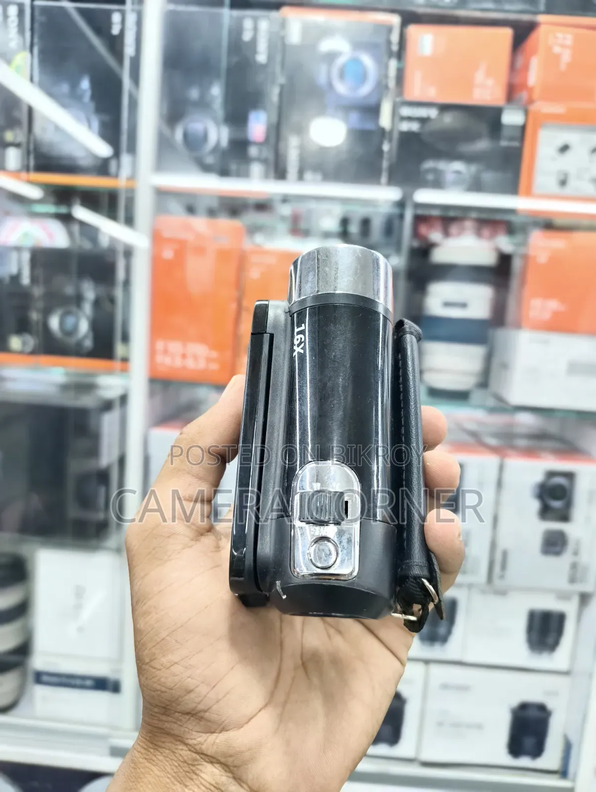 Portable HD Video Camcorder / Digital Camera