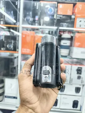Portable HD Video Camcorder / Digital Camera