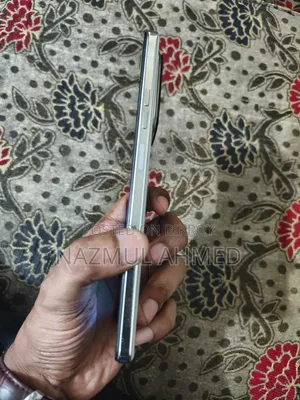নতুন টেকনো স্পার্ক ২০ প্রো ২৫৬ জিবি সাদা