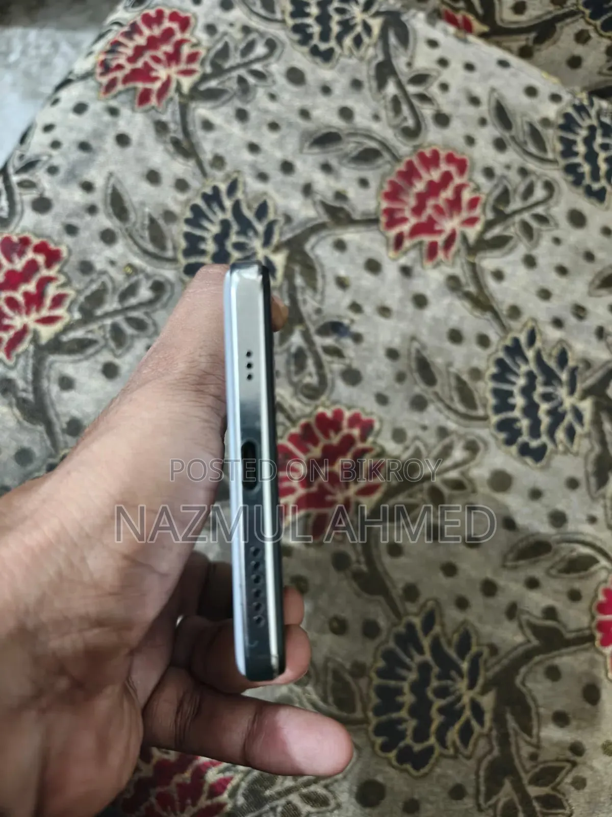 নতুন টেকনো স্পার্ক ২০ প্রো ২৫৬ জিবি সাদা