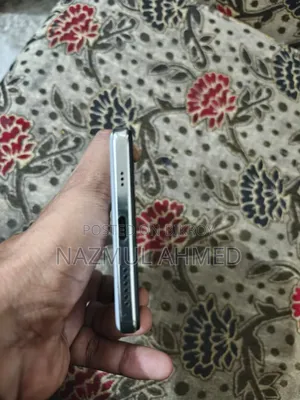 নতুন টেকনো স্পার্ক ২০ প্রো ২৫৬ জিবি সাদা