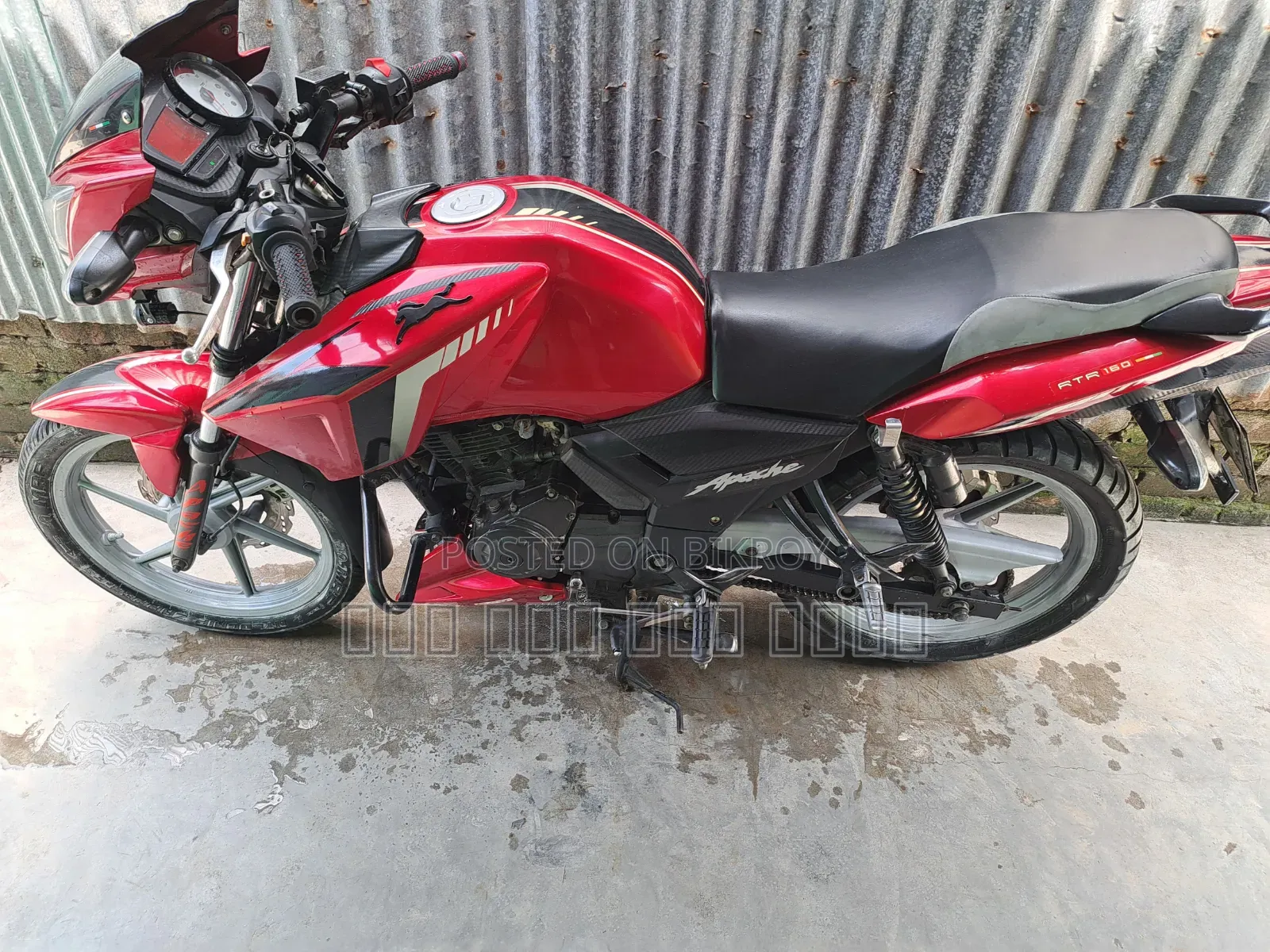 TVS Apache RTR 160 2V 2017 Red