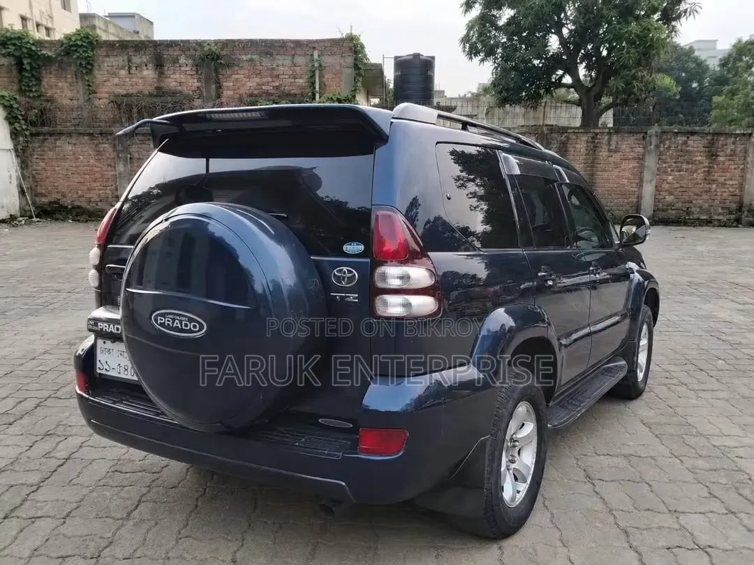 টয়োটা ল্যান্ড ক্রুজার প্রাডো ২০০৪ নীল