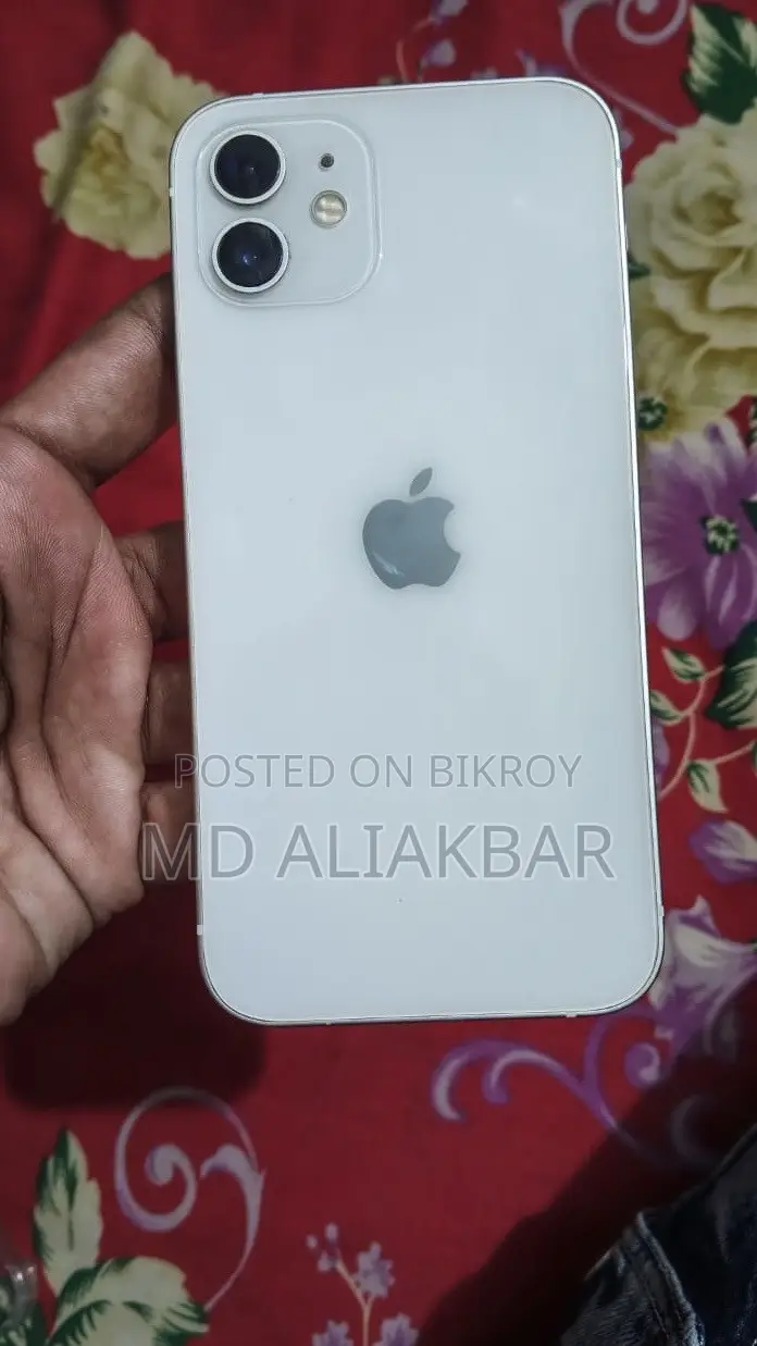 অ্যাপল আইফোন ১২ ১২৮ জিবি হোয়াইট