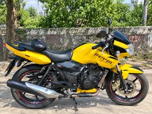 টিভিএস আপাচি আরটিআর ১৬০ ২ভি ২০১১ হলুদ