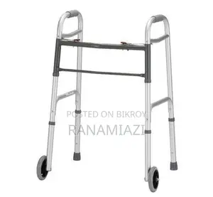 চাকা সহ ফোল্ডিং মেডিকেল রোগীর ওয়াকার রেটিংস