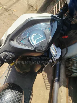 TVS Wego 2017 White