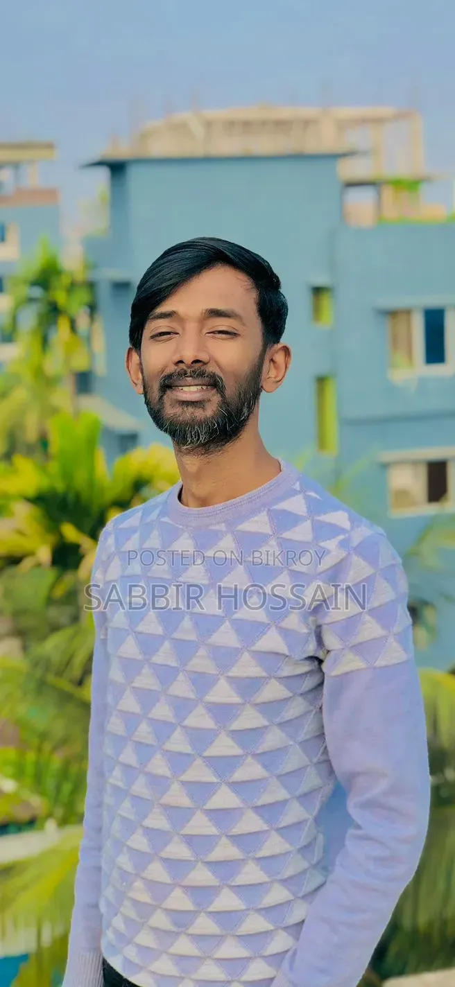আমার এই কাজের জন্য যথেষ্ট অভিজ্ঞতা আছে। আমার ড্রাইভিং লাইসেন্স আছে।