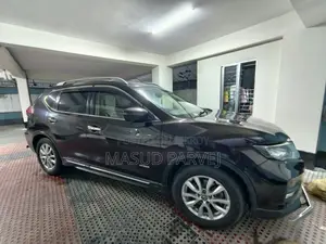 Nissan X-Trail 2.0 Hybrid All Wheel Drive 2017 Brown