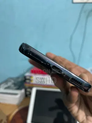 স্যামসাং গ্যালাক্সি এস২২ ৫জি ১২৮ জিবি ব্ল্যাক