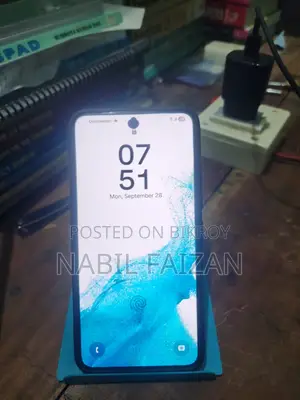স্যামসাং গ্যালাক্সি এস২২ ৫জি ২৫৬ জিবি সাদা