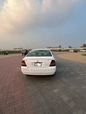 Toyota Corolla Sedan 2003 White