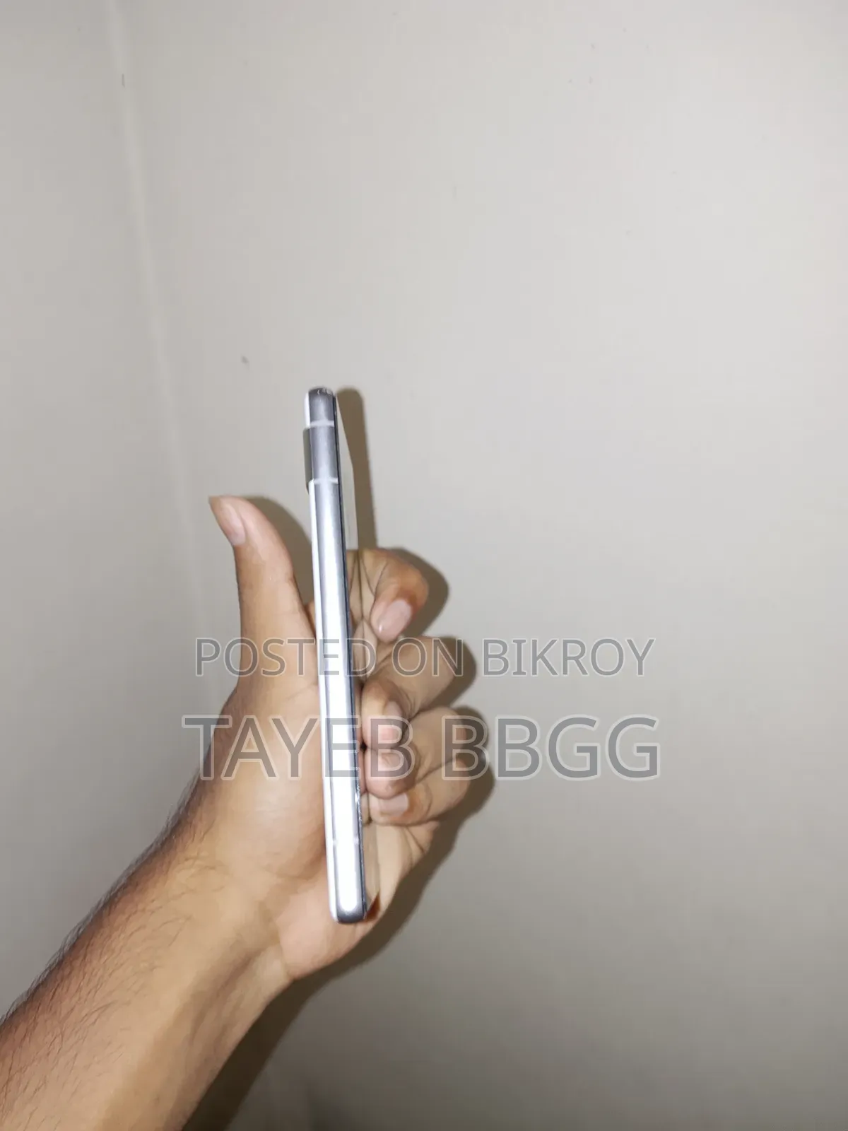 গুগল পিক্সেল ৭এ ১২৮ জিবি সাদা