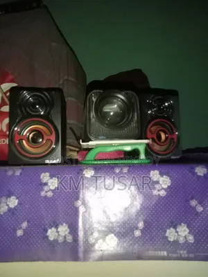 এইচওয়াই ৩৫০ প্রো ম্যাক্স প্রজেক্টর