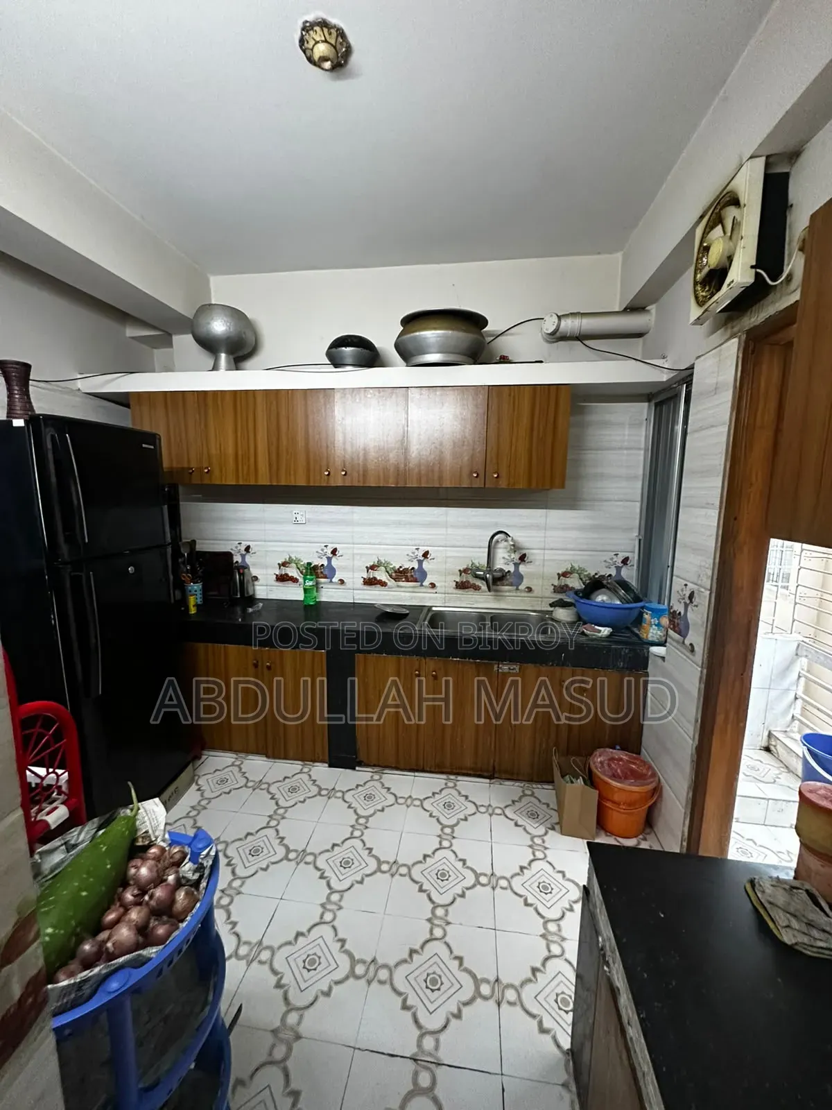 বসুন্ধরায় ৪ বেডরুমের বাড়ি বিক্রয়ের জন্য