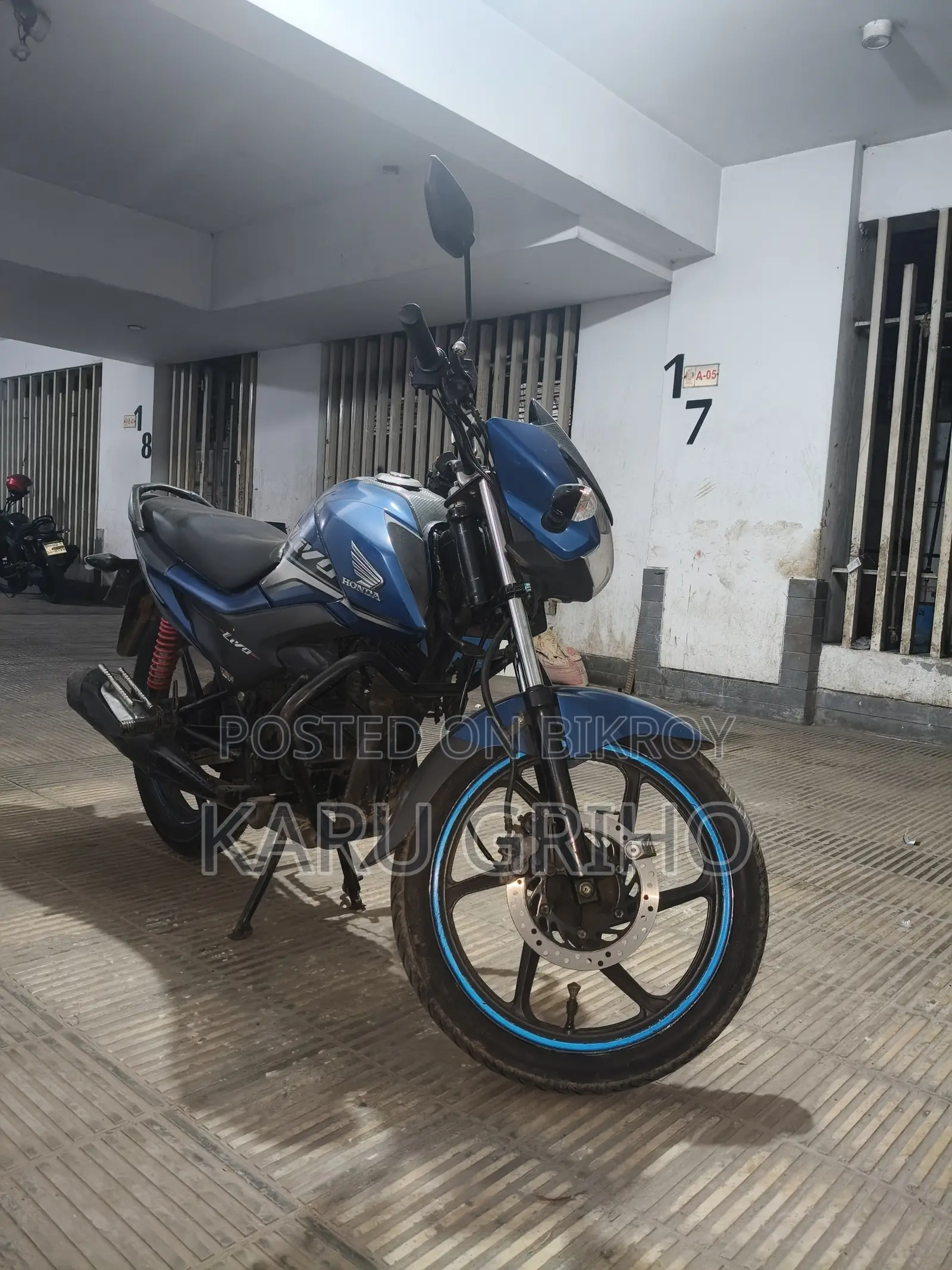 হোন্ডা লিভো ২০১৮ ব্লু