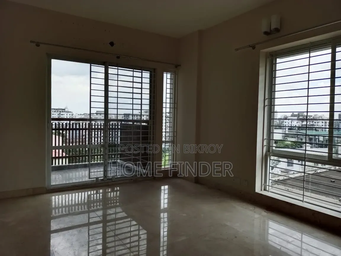 গুলশানে ৪ বেডরুমের অ্যাপার্টমেন্ট ভাড়ার জন্য