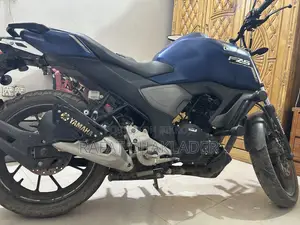 ইয়ামাহা এফজেডএস ভি৩ ২০২৩ ব্লু