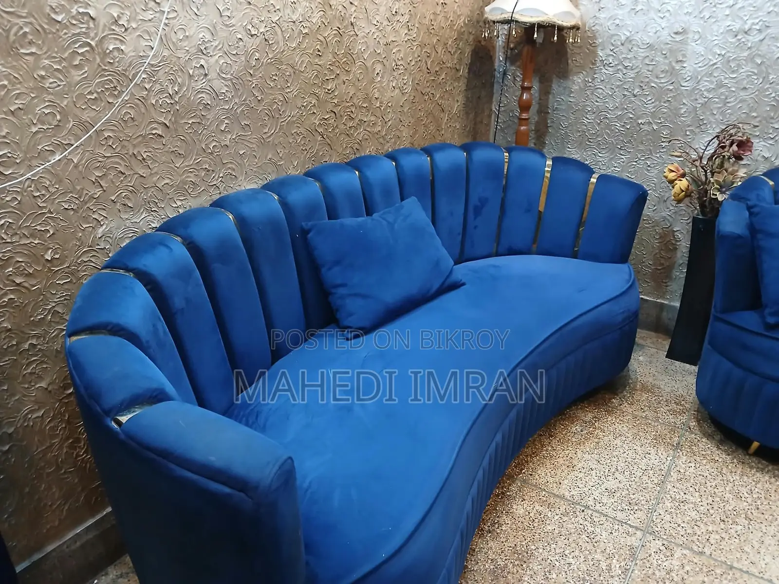 Beautiful Sofa Set 3:2:1 Metal Inner Body With Metal Legs