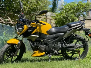 TVS Raider 125 2022 Yellow