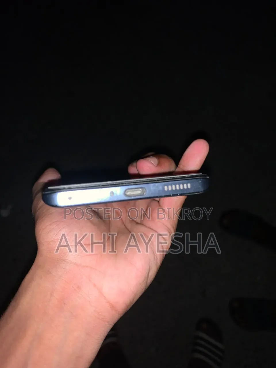 আইকিউও ১২৮ জিবি