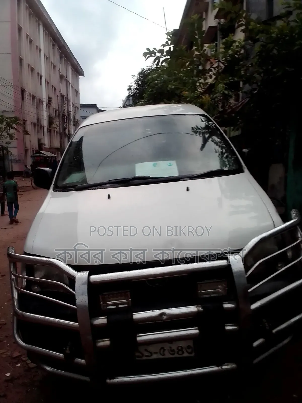 টয়োটা নোয়া ২০০৫ পার্ল