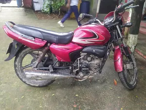 রানার রয়্যাল+ ভি২ ২০১৭ লাল