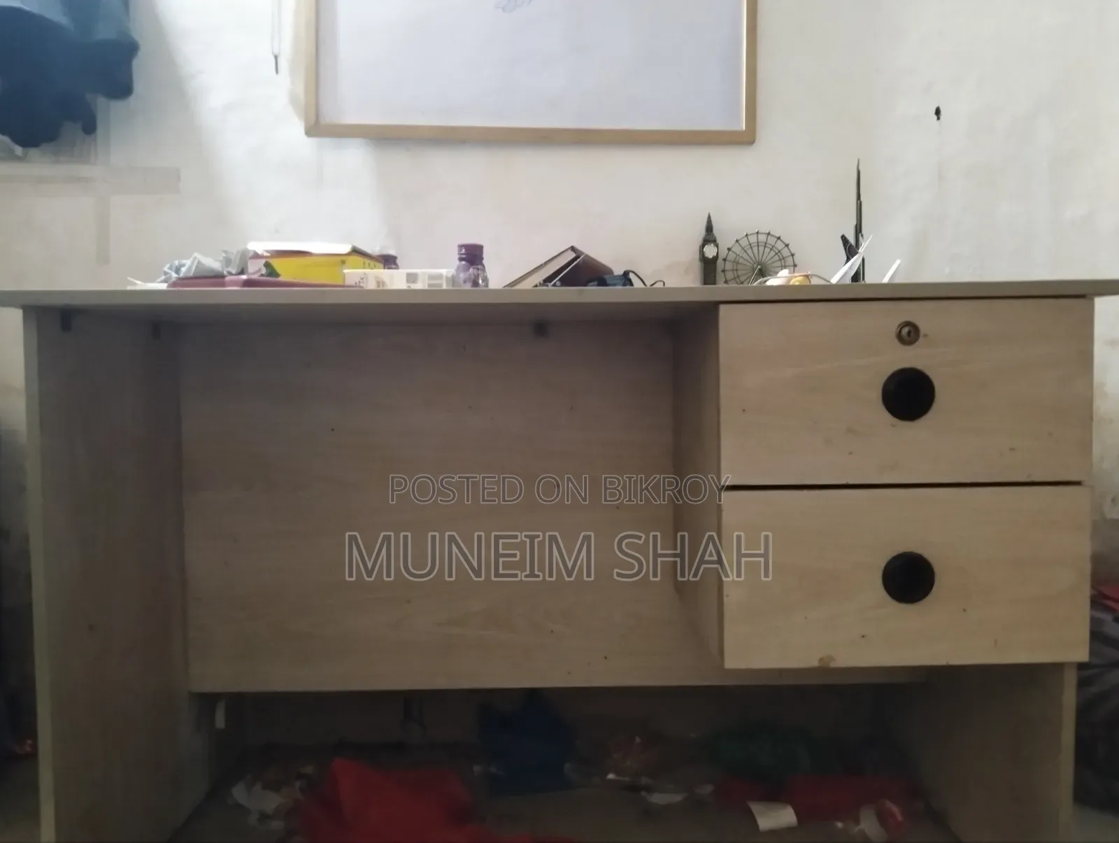 Corporate/Study Table