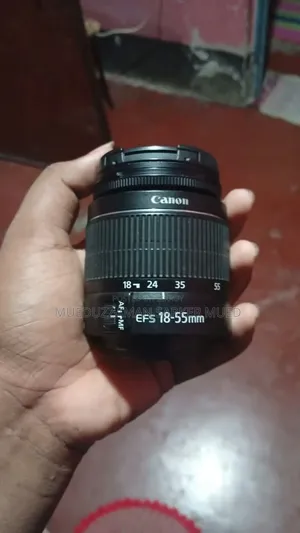 ক্যামেরা ক্যানন ১৩০০ডি একেবারে নতুন