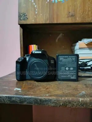 ক্যামেরা ক্যানন ১৩০০ডি একেবারে নতুন