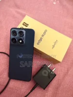 মোটোলোরা এজ ৭০ ৫জি ২৫৬ জিবি নীল