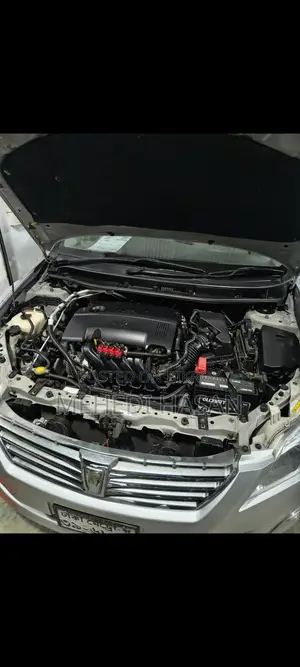 Toyota Premio 2014 Silver