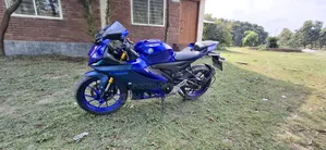 Yamaha 2022 Blue