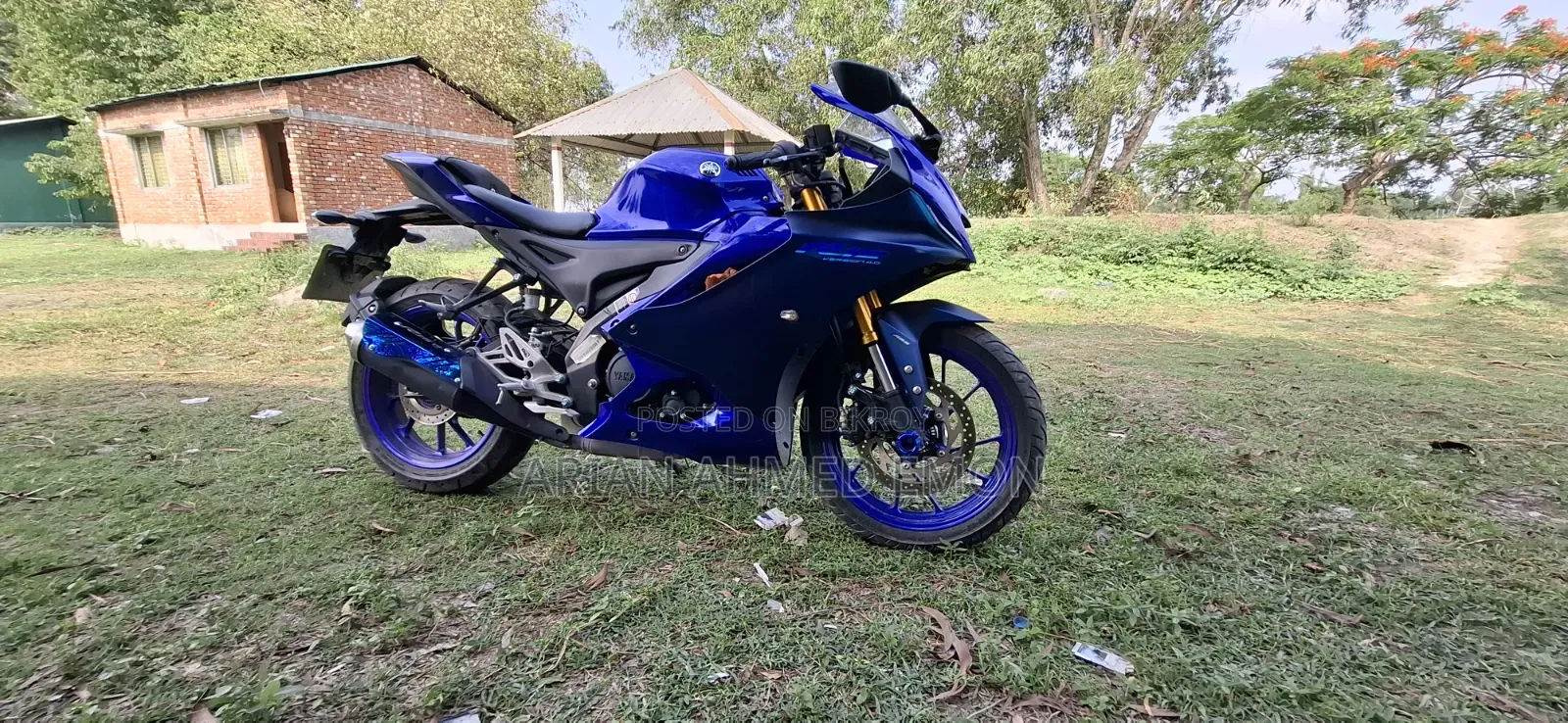 Yamaha 2022 Blue