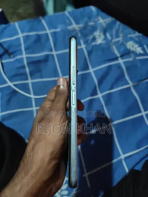 Vivo Y21 64 GB White
