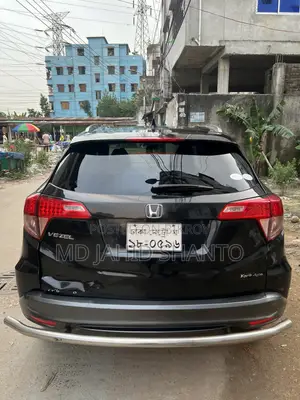 Honda Vezel 1.5 2WD 2013 Black