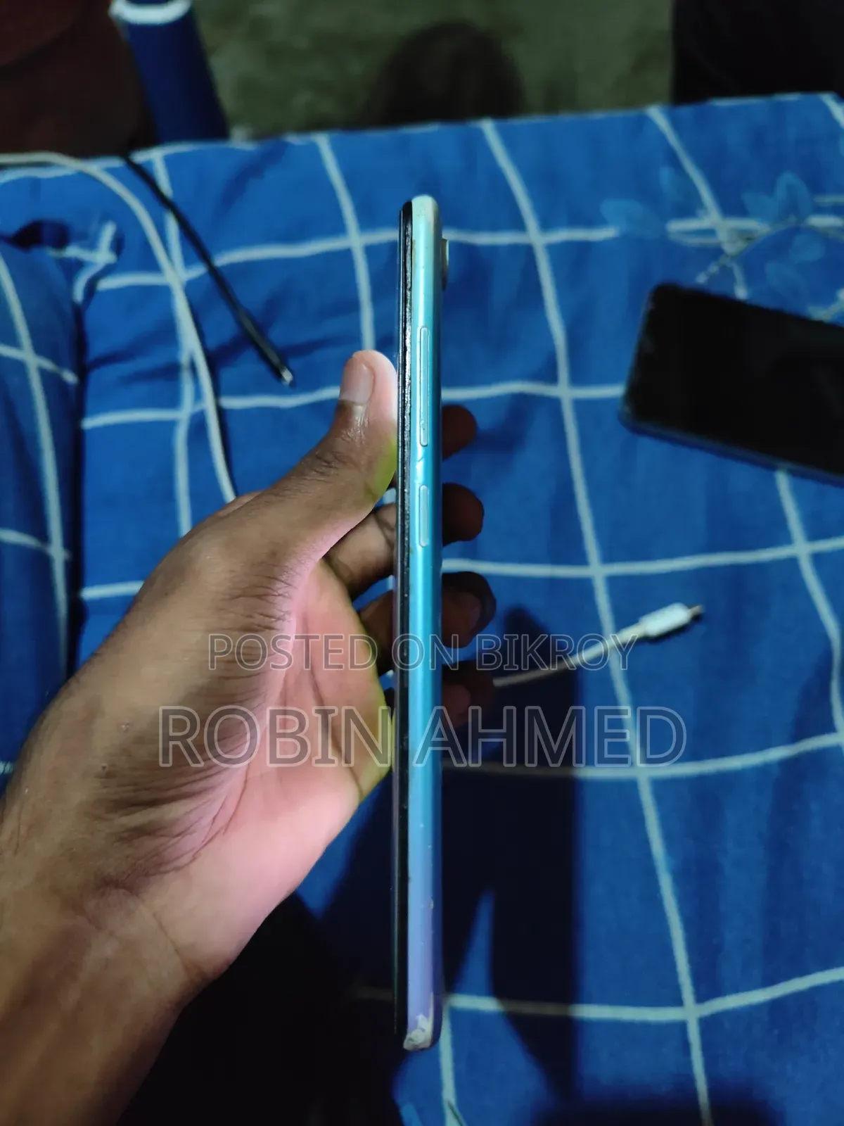 Vivo Y1s 32 GB Blue