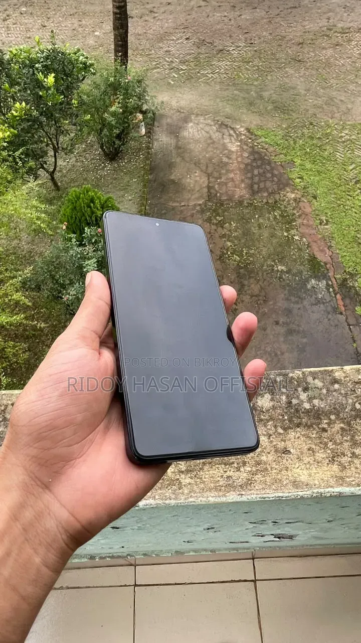 টেকনো ক্যামন ২০ ২৫৬ জিবি ব্ল্যাক