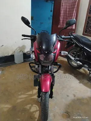Bajaj Pulsar 150 2016 Red